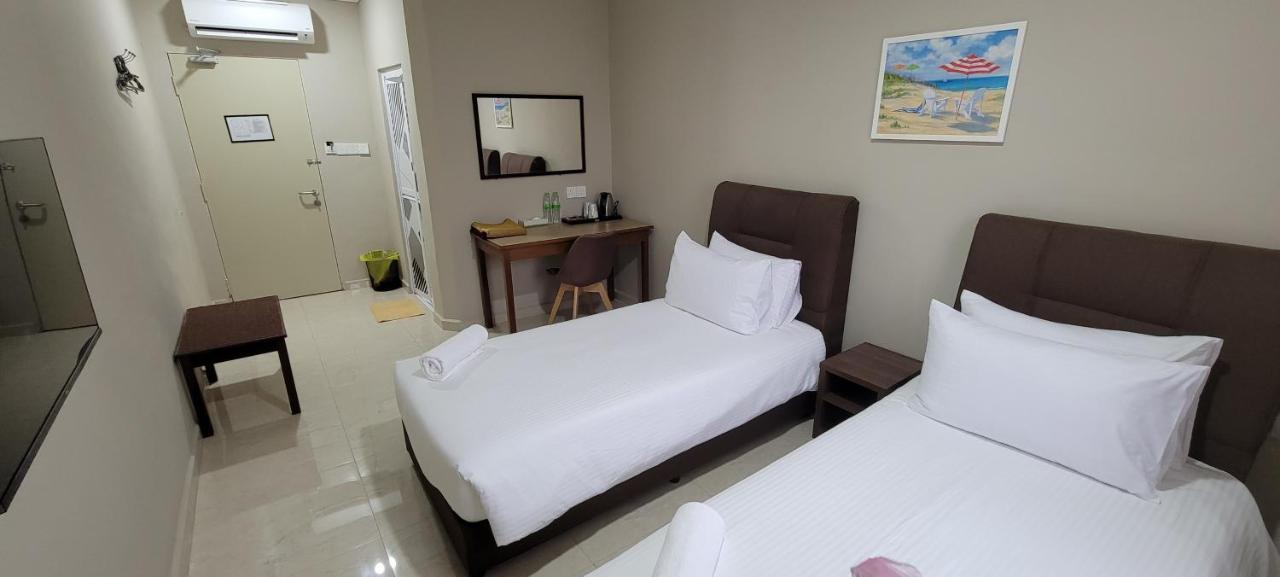 Hotel Shafura 3 Chukai Экстерьер фото
